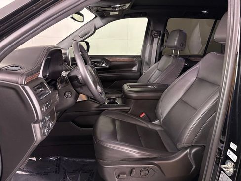 Used 2023 Chevrolet Tahoe Z71 w/ Luxury Package AWD/4WD image 21