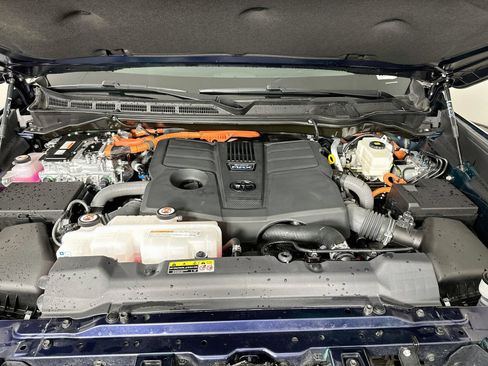 Certified 2024 Toyota Sequoia Platinum AWD/4WD image 33