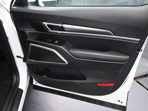 New 2025 Kia Telluride LX FWD image 37