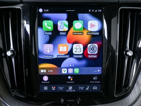 Used 2023 Volvo XC60 B5 Ultimate FWD image 18