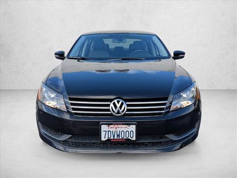 Used 2014 Volkswagen Passat 1.8T Wolfsburg Edition image 2