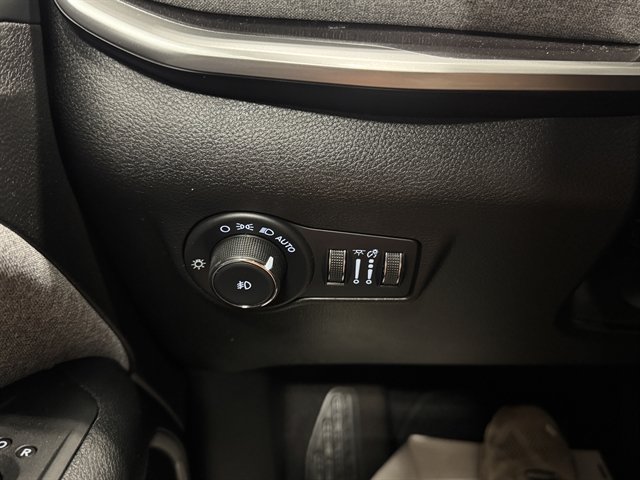 Used 2022 Jeep Compass Latitude w/ Convenience Group AWD/4WD image 28