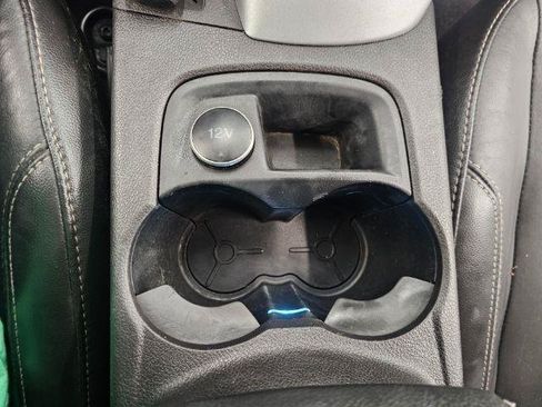 Used 2013 Ford Focus SE FWD image 19