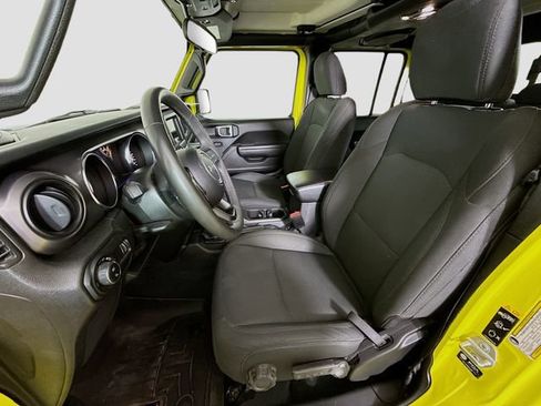 Used 2023 Jeep Gladiator Sport image 19