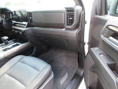 Certified 2023 Chevrolet Silverado 1500 LT w/ Leather Package AWD/4WD image 21