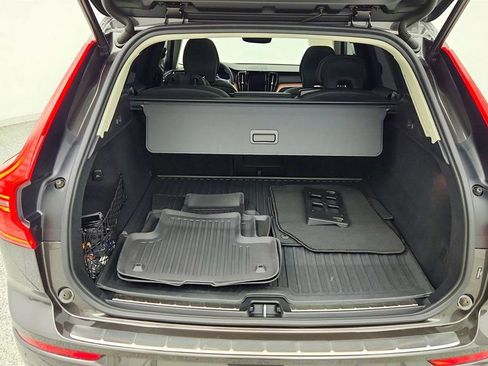 Used 2024 Volvo XC60 T8 Ultimate w/ Protection Package Premier AWD/4WD image 22