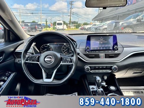 Used 2023 Nissan Altima 2.5 SR FWD image 32