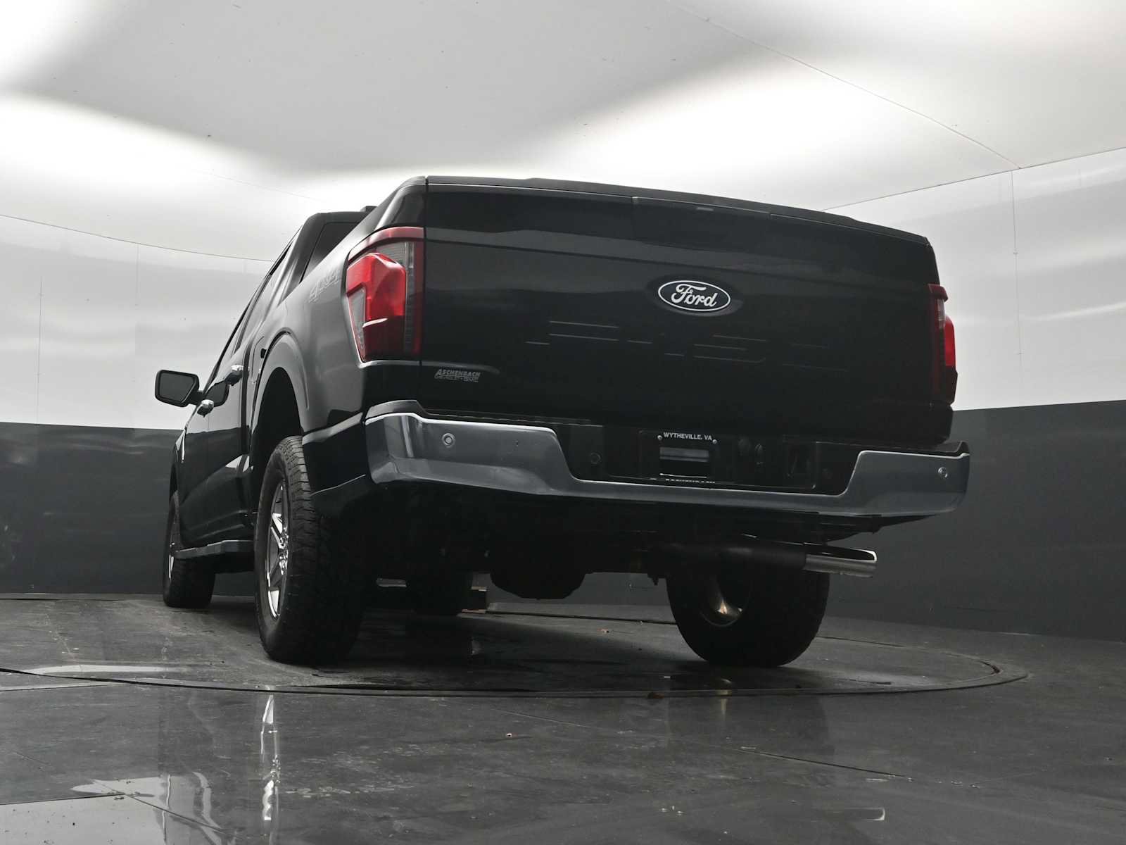 Used 2025 Ford F150 XLT w/ Equipment Group 301A Standard AWD/4WD image 23