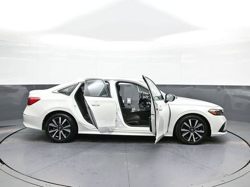 Certified 2024 Honda Civic EX image 40