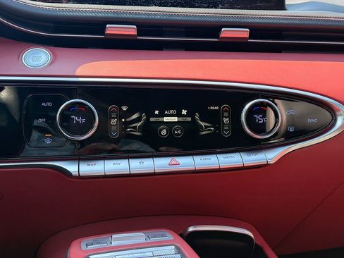 Used 2022 Genesis GV70 3.5T Sport w/ Sport Prestige Package image 16