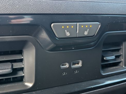 Used 2023 GMC Sierra 1500 AT4 w/ AT4 Premium Package image 44