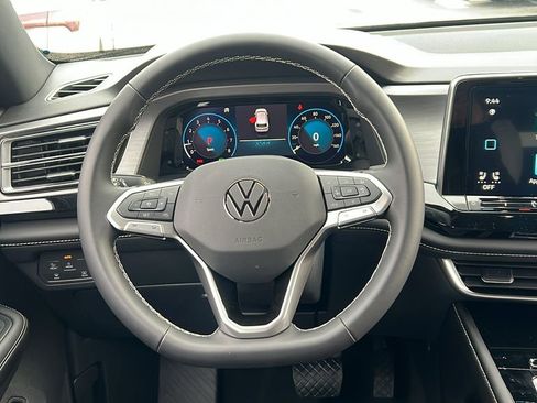 New 2026 Volkswagen Atlas Cross Sport SE image 20