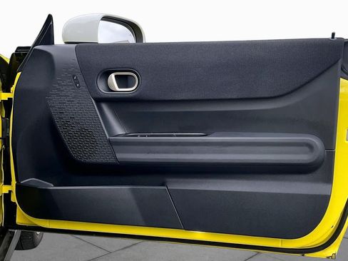 Used 2025 MINI Cooper S FWD image 21