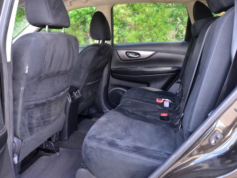 Used 2014 Nissan Rogue S image 13