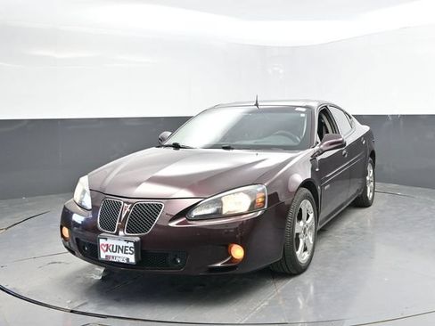Used 2005 Pontiac Grand Prix GXP w/ Premium Audio Package FWD image 6