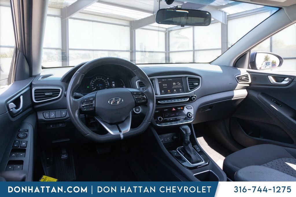 Used 2017 Hyundai Ioniq SEL FWD image 17