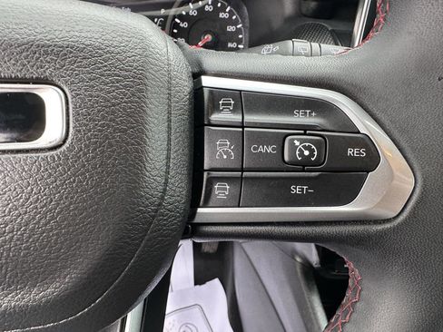 Used 2024 Jeep Compass Trailhawk AWD/4WD image 24
