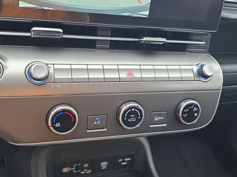 New 2027 Hyundai Kona SE FWD image 31