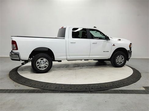 Used 2022 RAM 2500 Big Horn w/ Cold Weather Group image 8