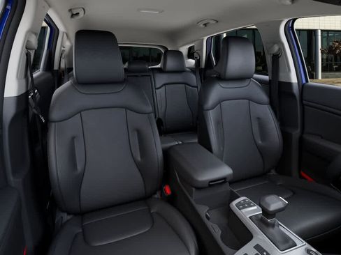 New 2026 Kia Sportage EX FWD image 15