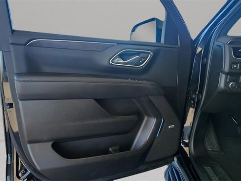 Used 2024 Chevrolet Tahoe LT image 12