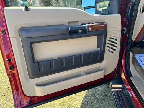 Used 2016 Ford F350 King Ranch w/ FX4 Off-Road Package image 11