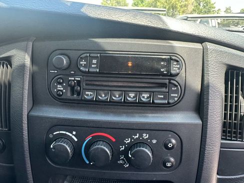 Used 2003 Dodge Ram 2500 Truck SLT image 19