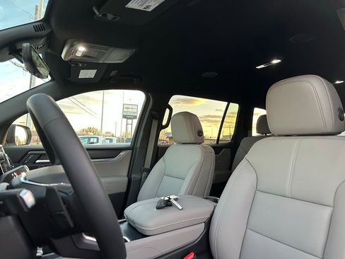 New 2026 GMC Acadia Elevation w/ Black Edition image 14