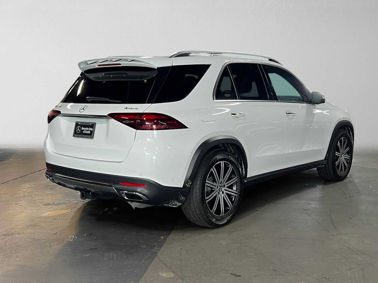 Used 2026 Mercedes-Benz GLE 350 4MATIC image 3