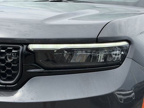 Used 2024 Jeep Grand Cherokee L Summit AWD/4WD image 6