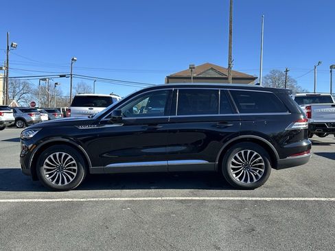 Used 2023 Lincoln Aviator Reserve image 3