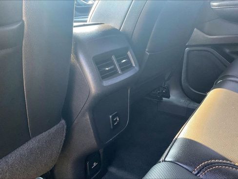 Used 2018 GMC Terrain SLT w/ Preferred Package AWD/4WD image 39