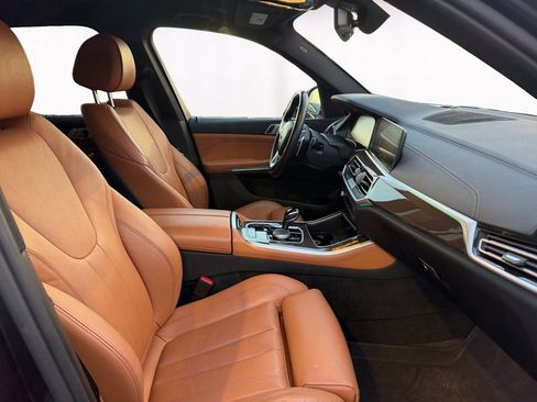 Used 2022 BMW X5 xDrive40i w/ Premium Package image 15