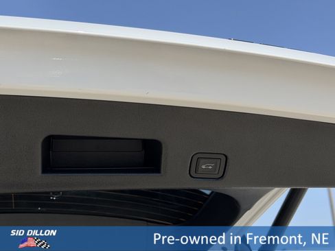 Used 2024 GMC Acadia Elevation w/ Luxury Package AWD/4WD image 6