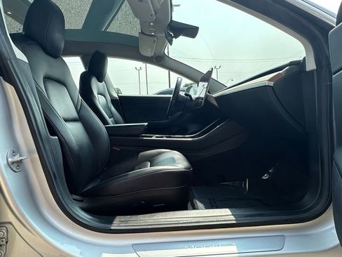 Used 2018 Tesla Model 3 Long Range image 41