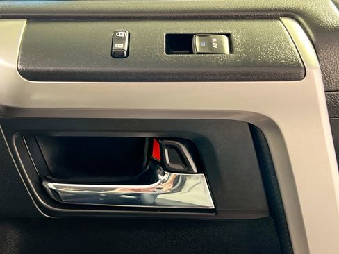 Used 2018 Toyota 4Runner SR5 image 31