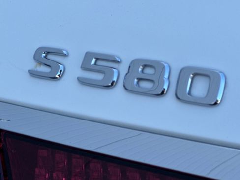 Used 2023 Mercedes-Benz S 580 4MATIC Sedan image 20