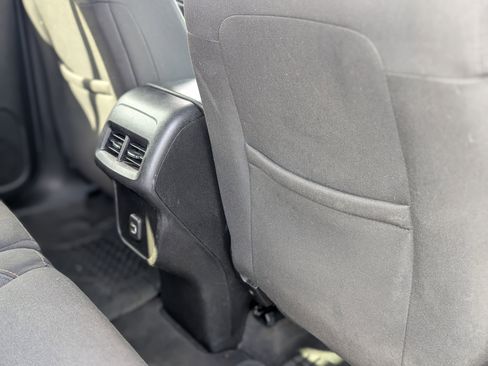 Used 2019 Chevrolet Equinox LT image 40