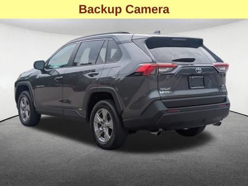 Used 2024 Toyota RAV4 LE AWD/4WD image 7