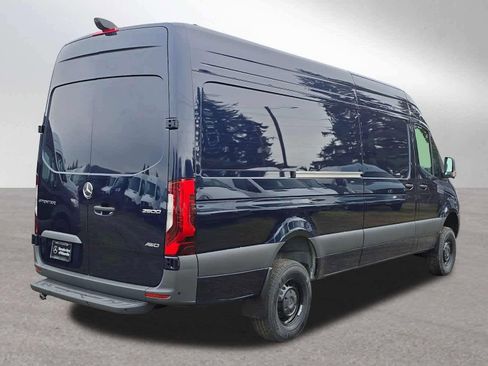 New 2026 Mercedes-Benz Sprinter 2500 image 3