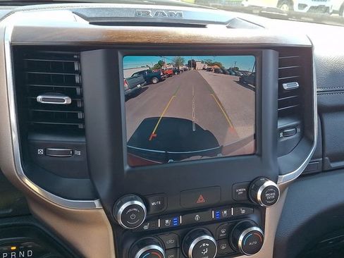 Used 2022 RAM 1500 Laramie AWD/4WD image 19