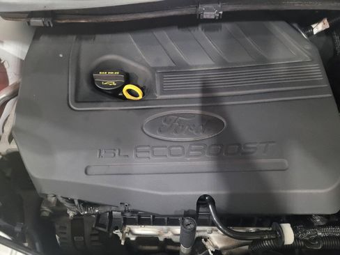 Used 2017 Ford Escape SE w/ Equipment Group 201A FWD image 30