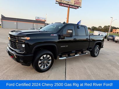 Used 2024 Chevrolet Silverado 2500 Custom w/ Custom Value Package