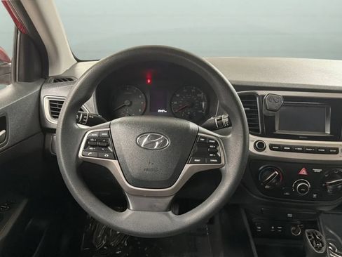Used 2022 Hyundai Accent SE FWD image 10