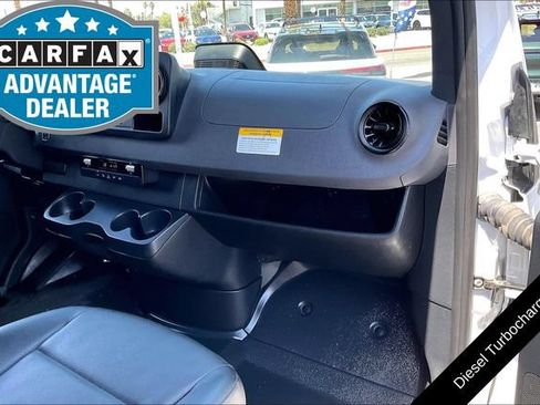 Used 2025 Mercedes-Benz Sprinter 2500 image 14