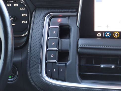 Used 2021 GMC Yukon SLT w/ SLT Luxury Plus Package image 15