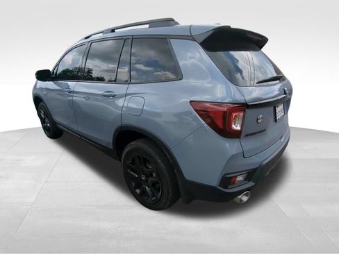 Certified 2025 Honda Passport Black Edition image 5