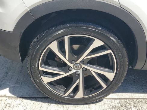 Used 2020 Volvo XC40 T5 R-Design AWD/4WD image 7