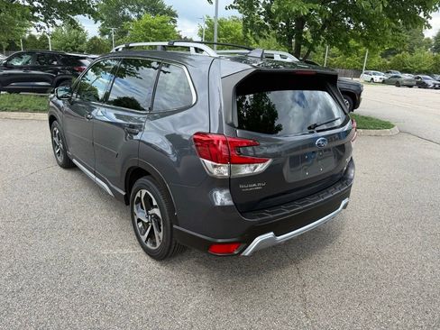 Used 2022 Subaru Forester Touring AWD/4WD image 3