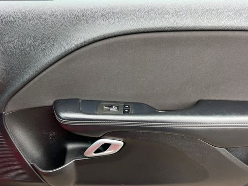 Used 2022 Dodge Challenger R/T RWD image 17